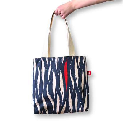The LOLA Shoulder Tote